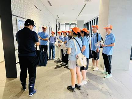 ok138cn太阳集团访学团参观鹿儿岛鱼类市场